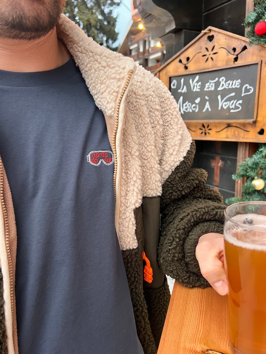 graphite grey APRES SKI CLUB t-shirt