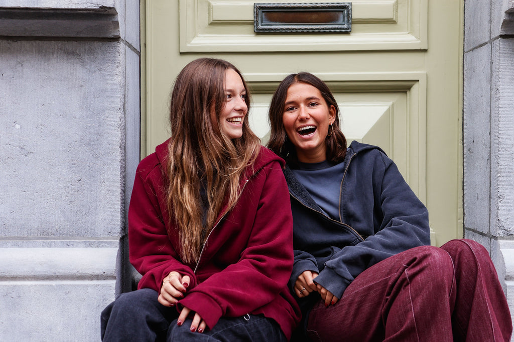 burgundy SMILEY hoodie - women