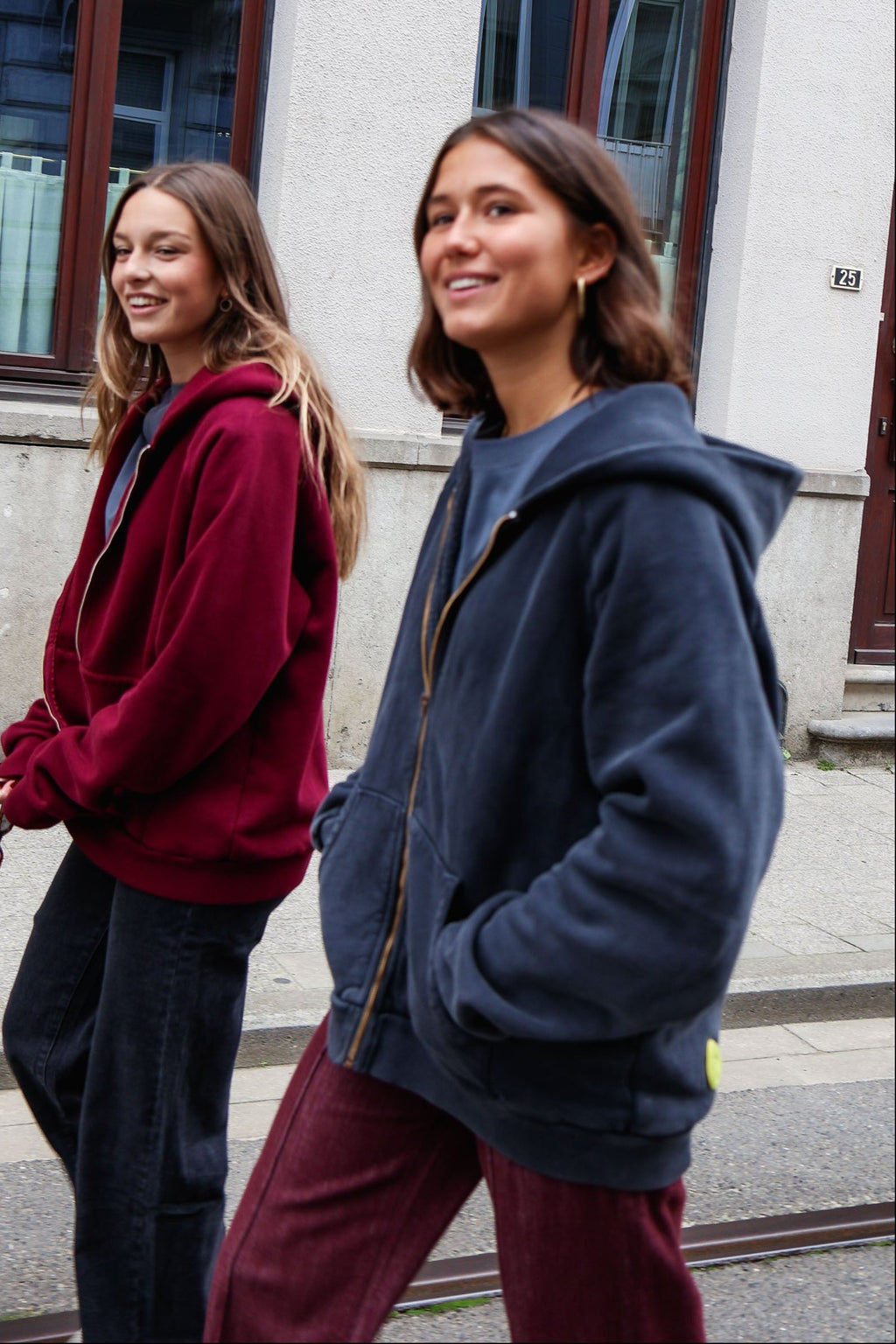 dark grey SMILEY hoodie - women