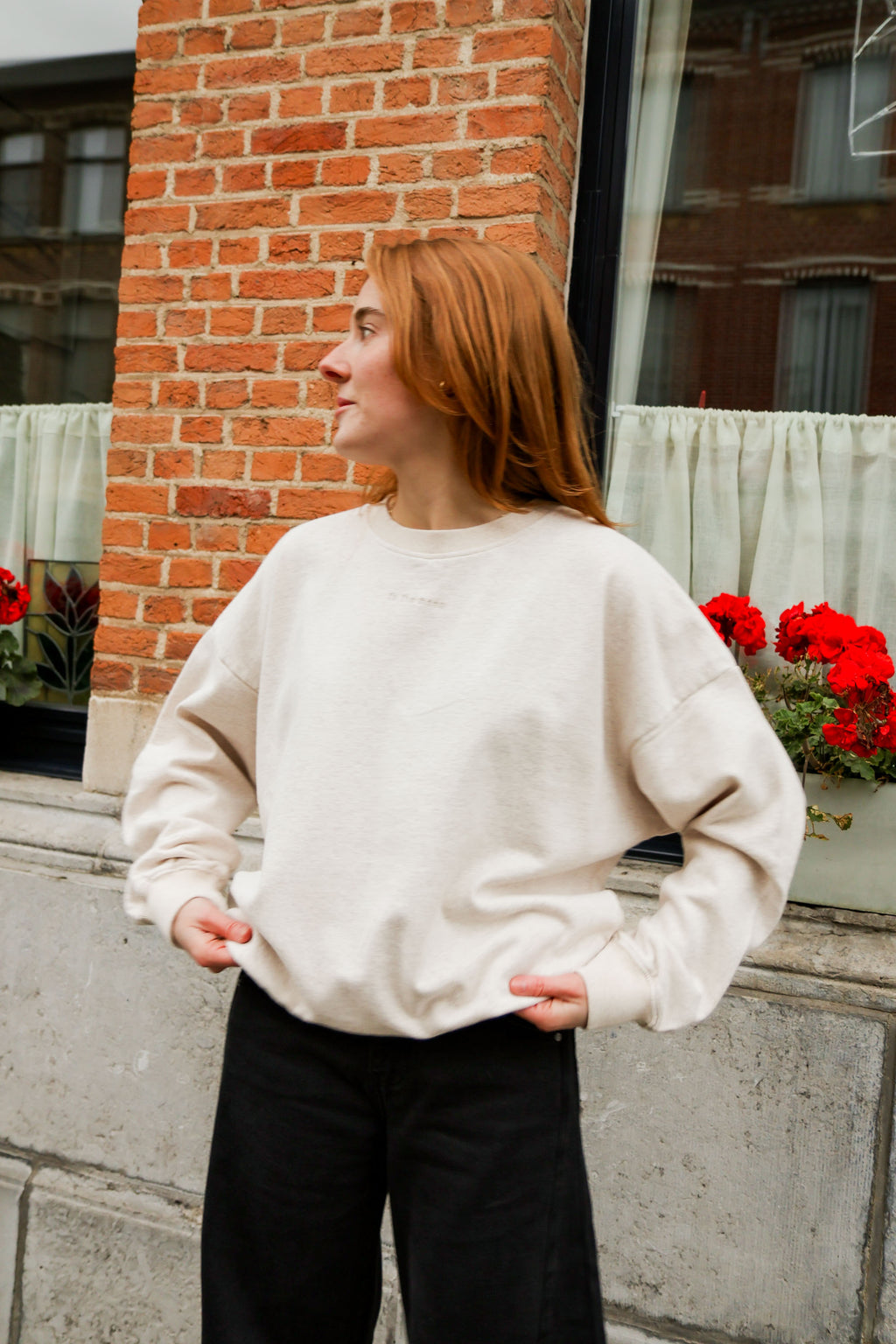 warm beige TO THE MOON loose fit