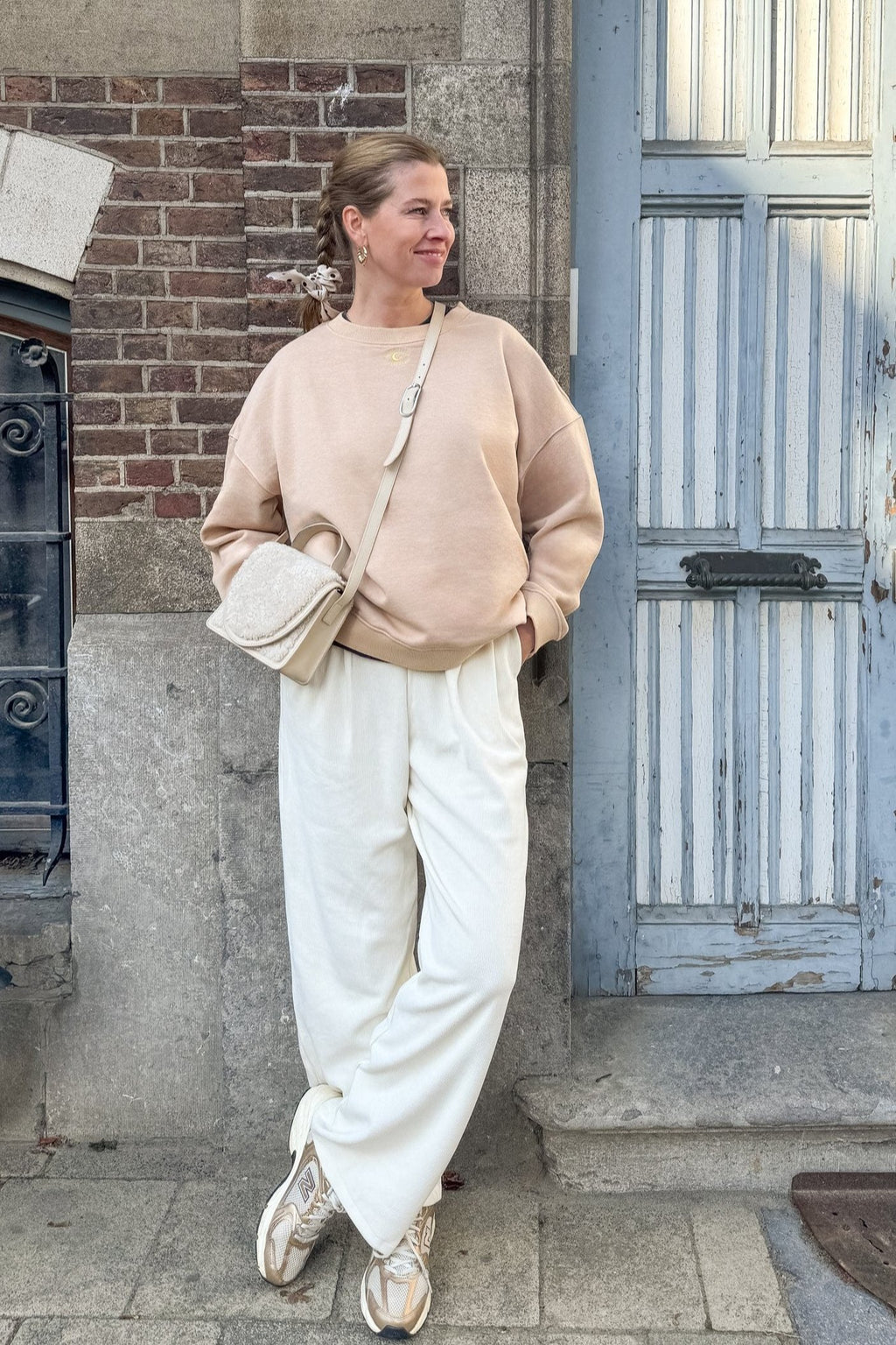 sandy beige EYE OF THE MOON loose fit