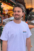 white APRES SKI CLUB t-shirt (loose fit)