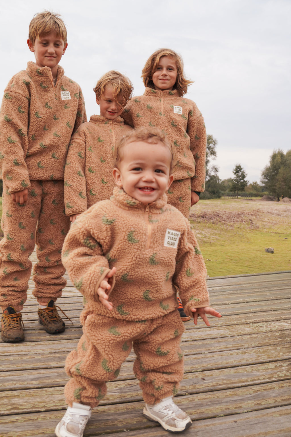 little teddy MOON half-zip sweatshirt