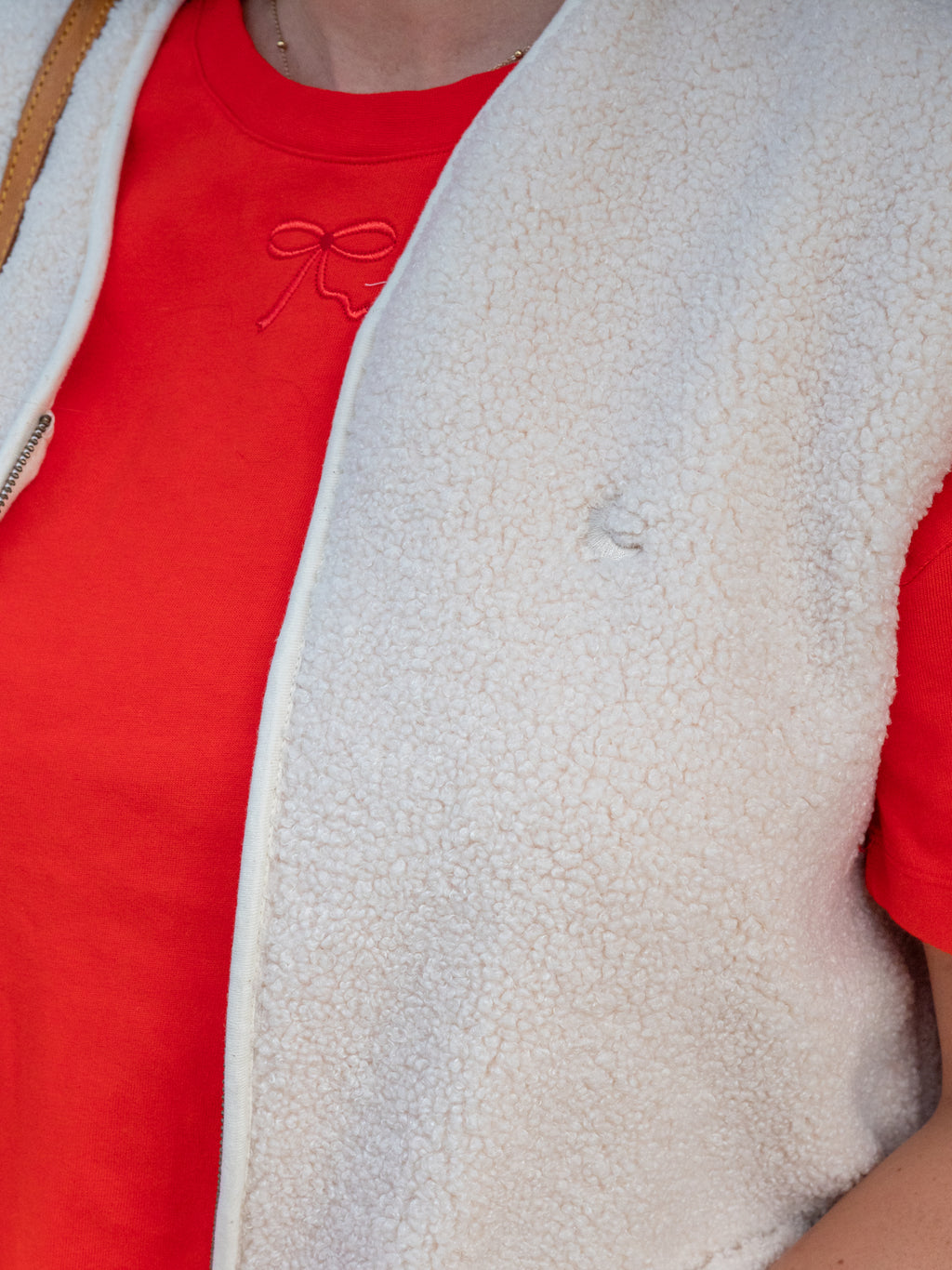 fiery red BOW t-shirt loose fit