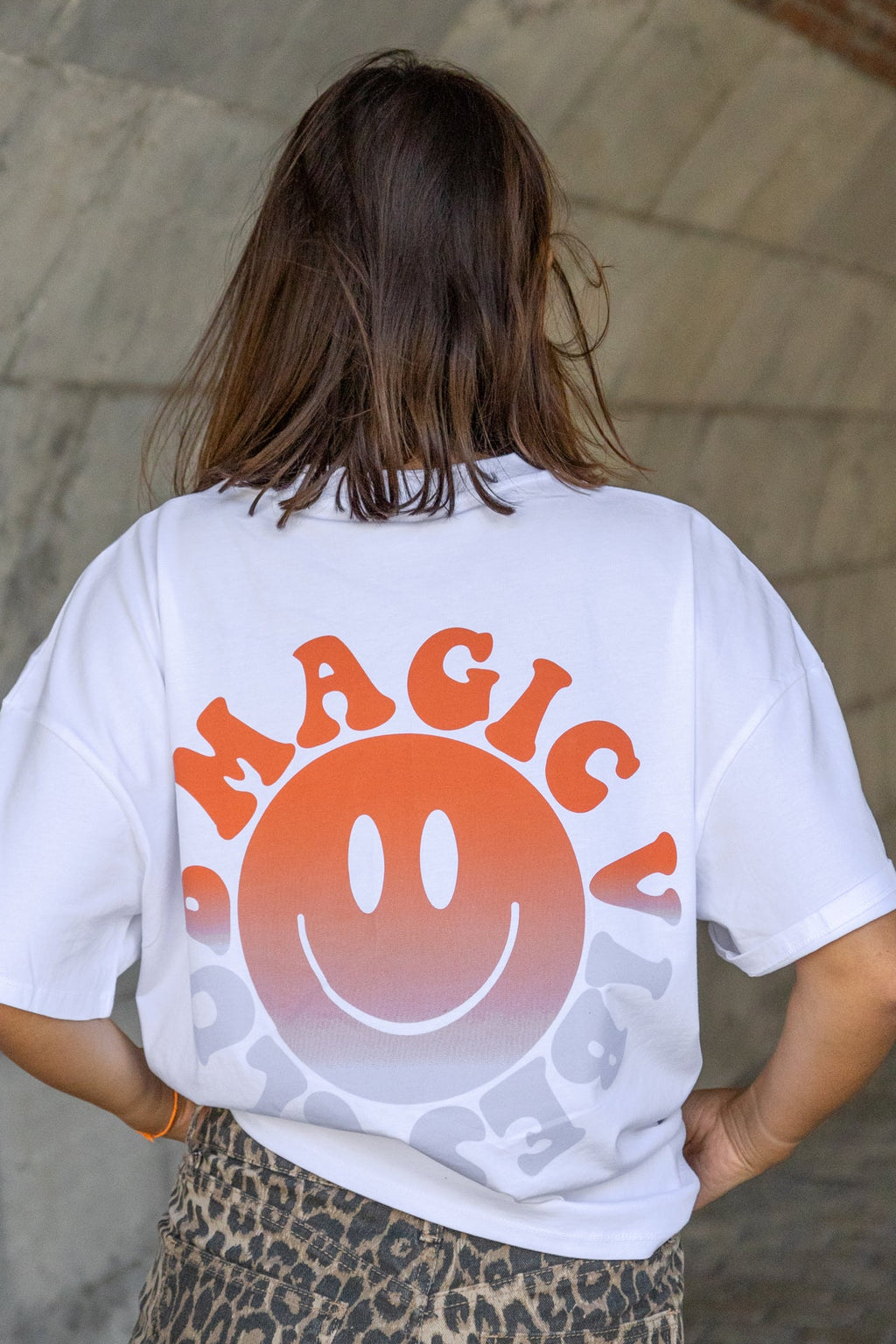 white MAGIC VIBES CLUB loose fit