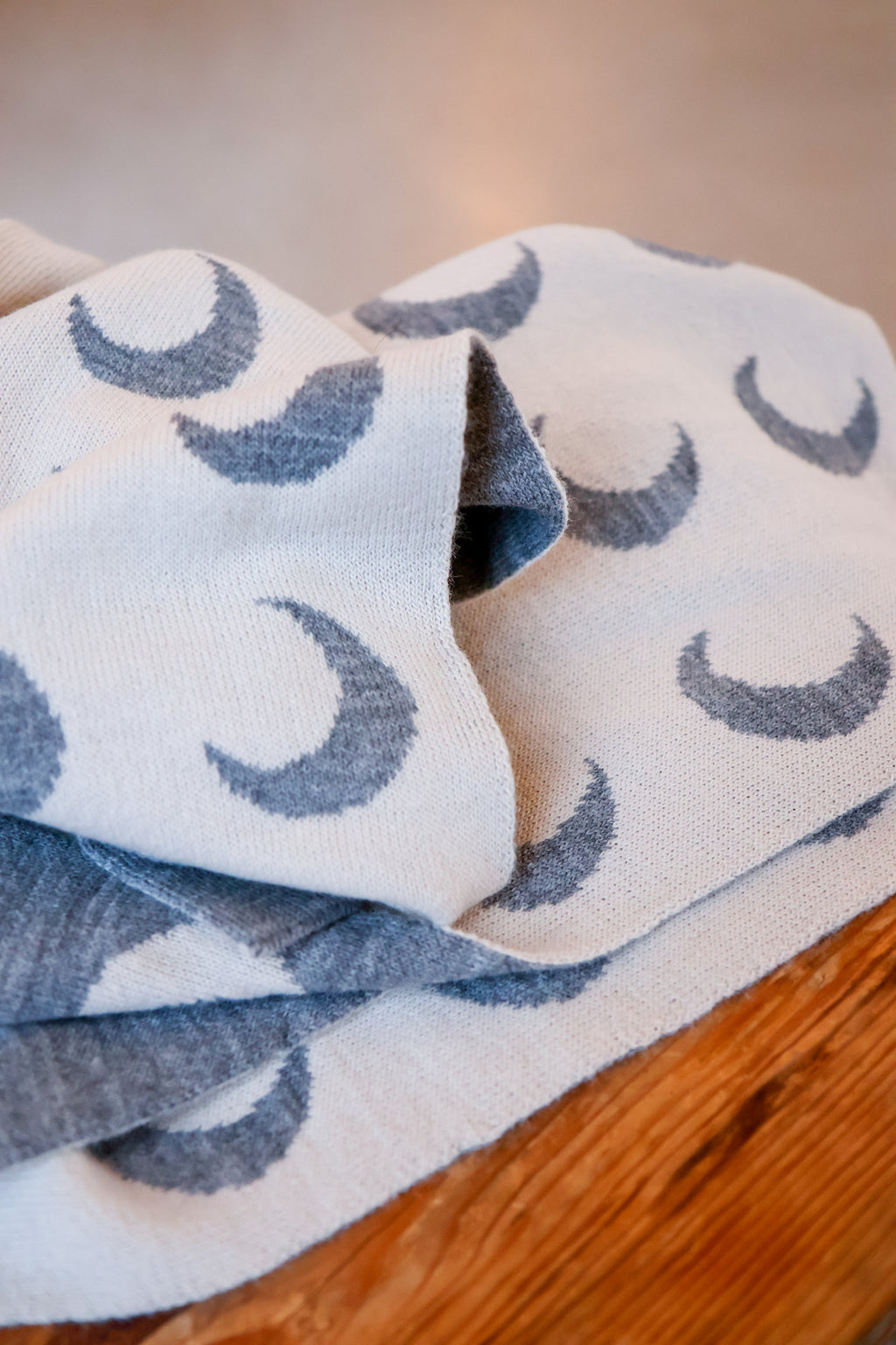 grey MOON scarf