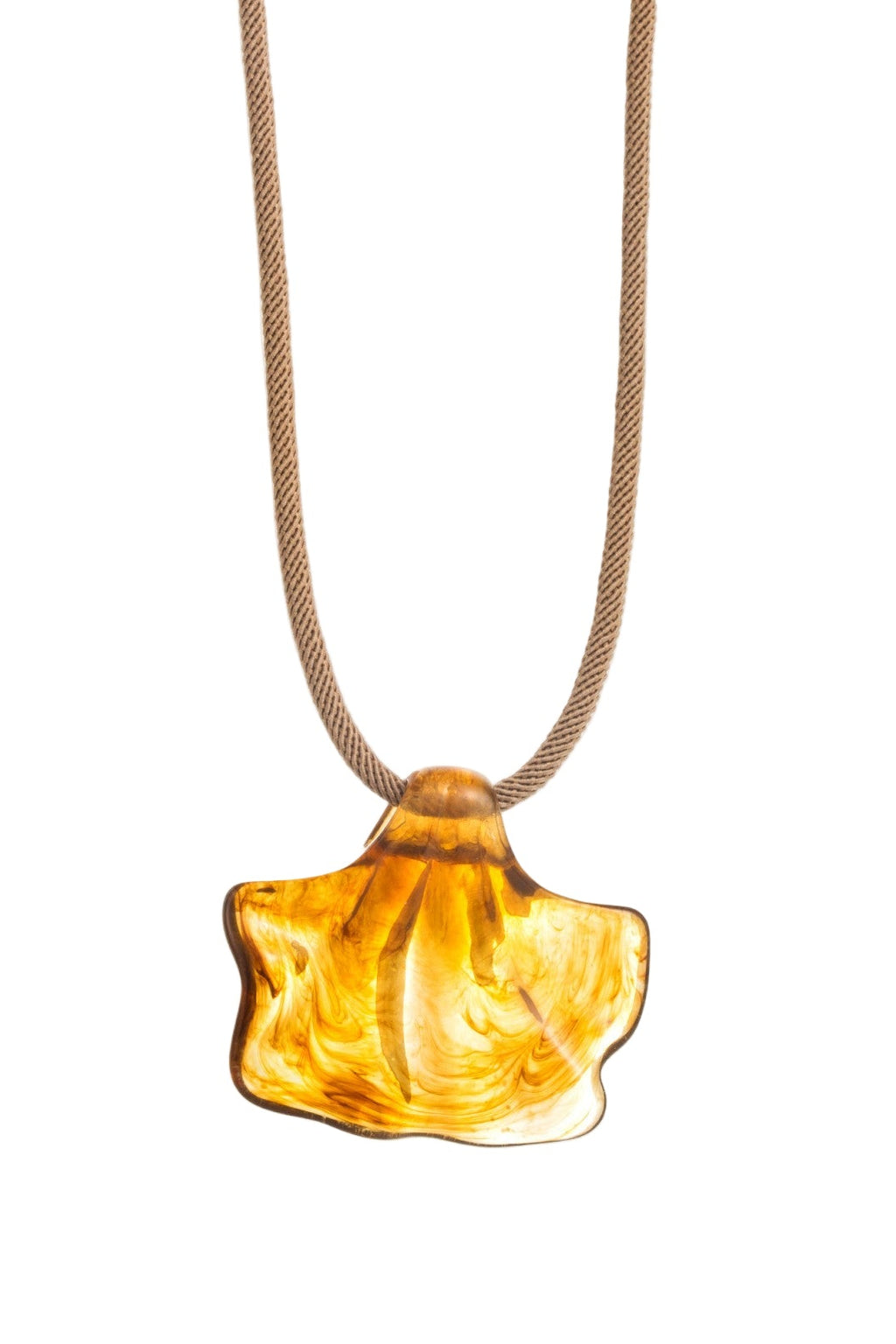 brown SEASHELL cord necklace