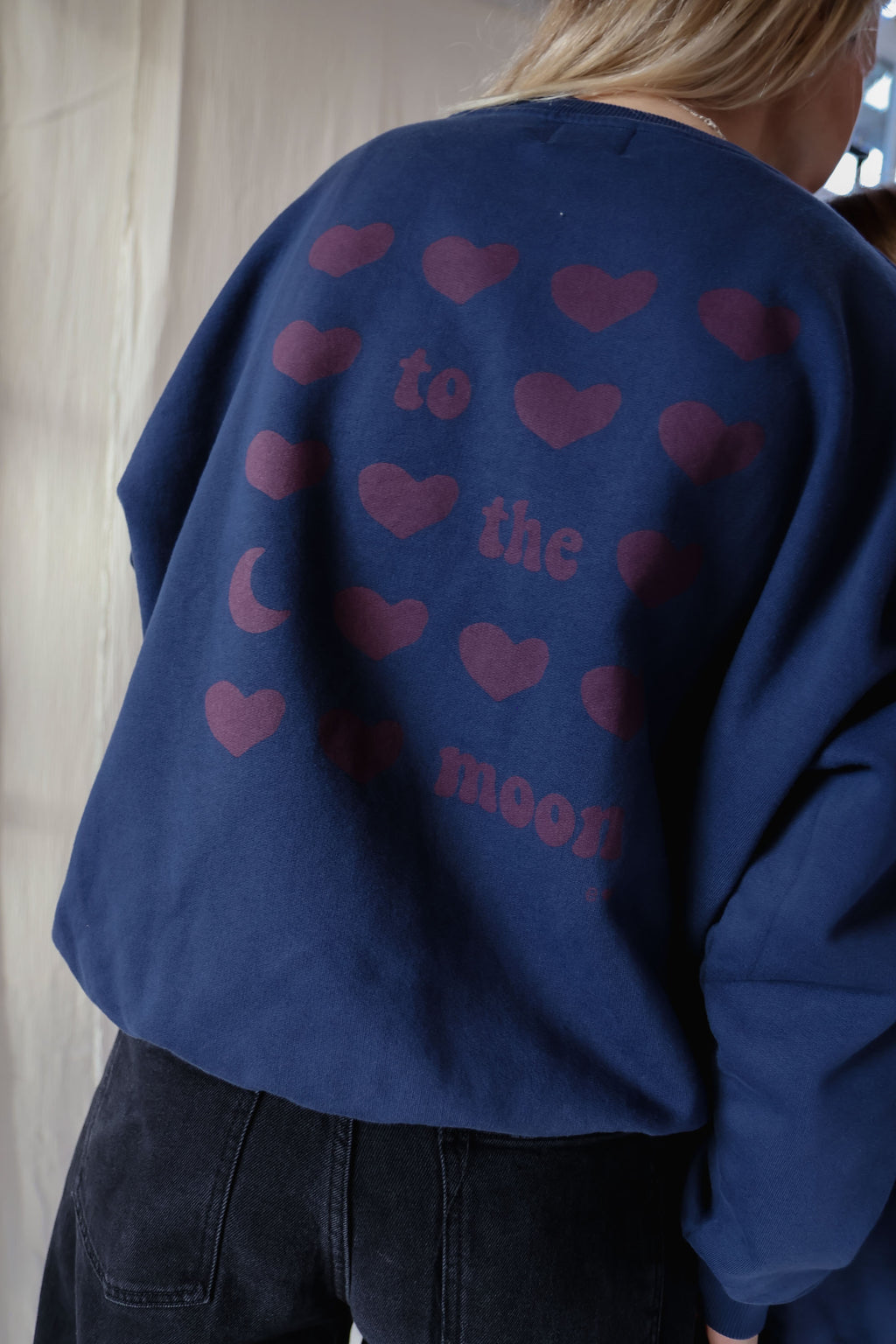 ink blue TO THE MOON HEARTS loose fit sweatshirt