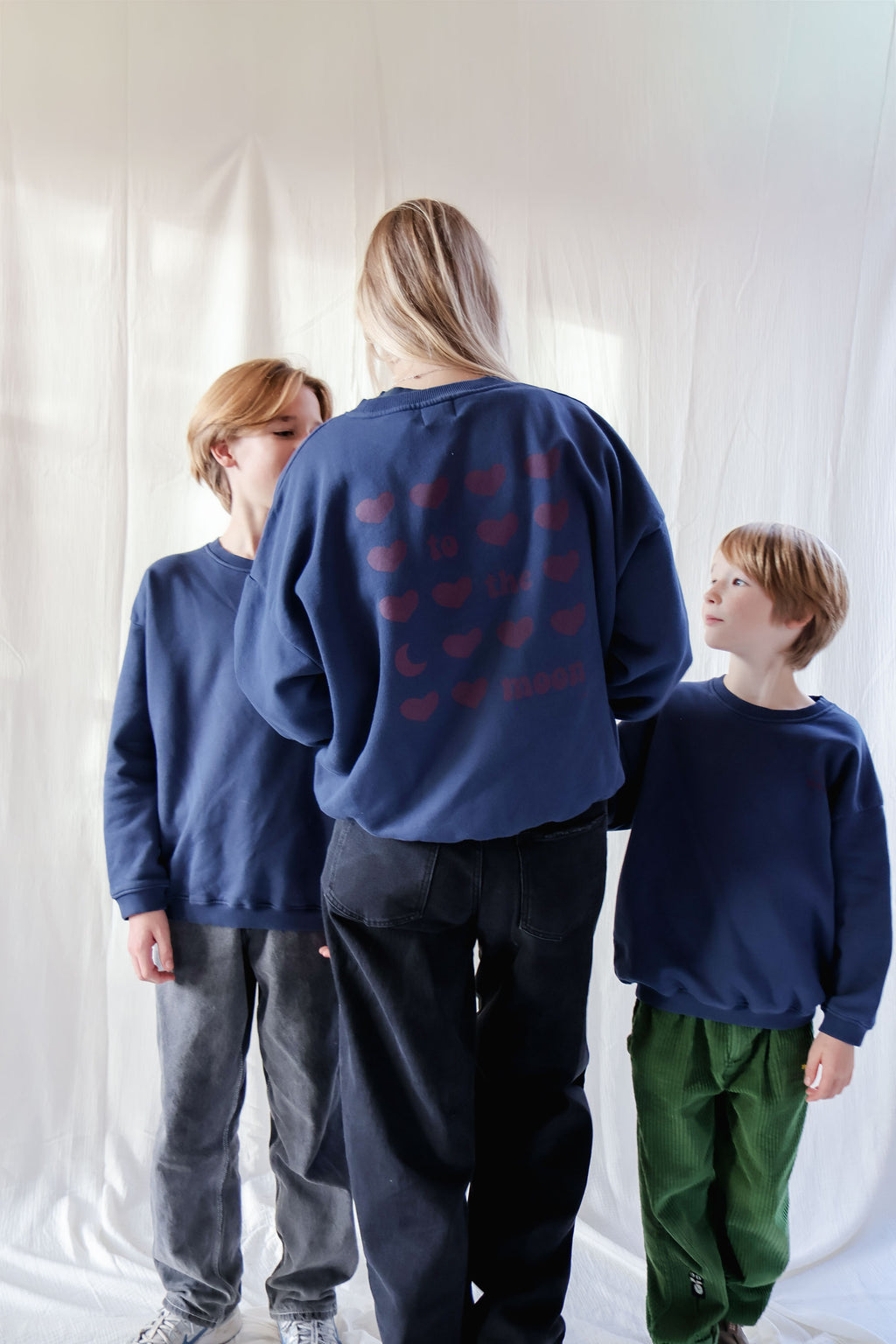 ink blue TO THE MOON HEARTS loose fit sweatshirt
