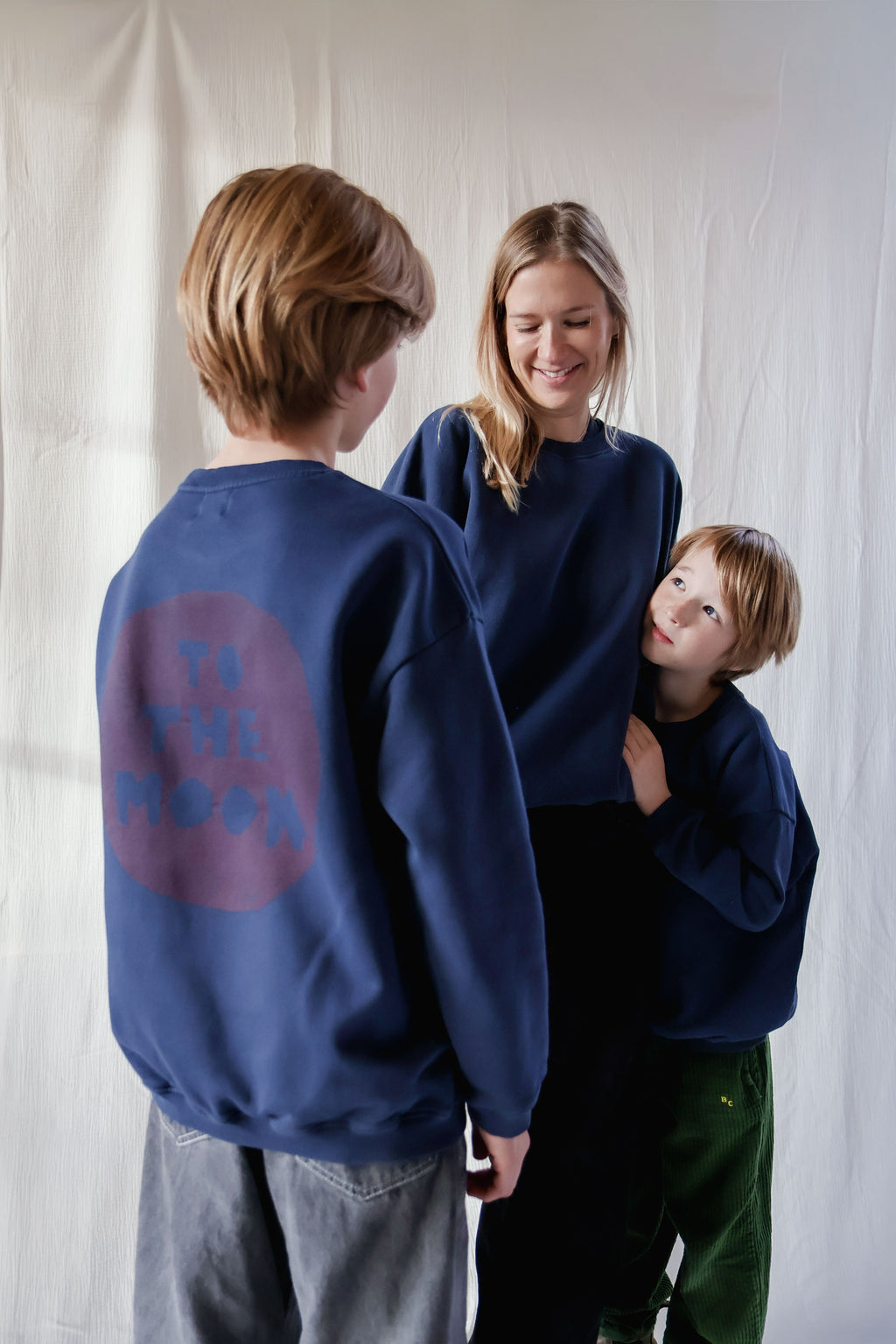little ink blue TO THE MOON CIRCLE loose fit sweatshirt