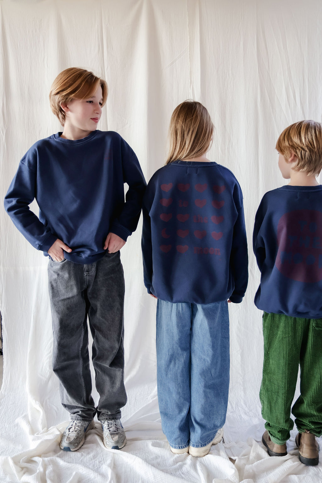 little ink blue TO THE MOON HEARTS loose fit sweatshirt