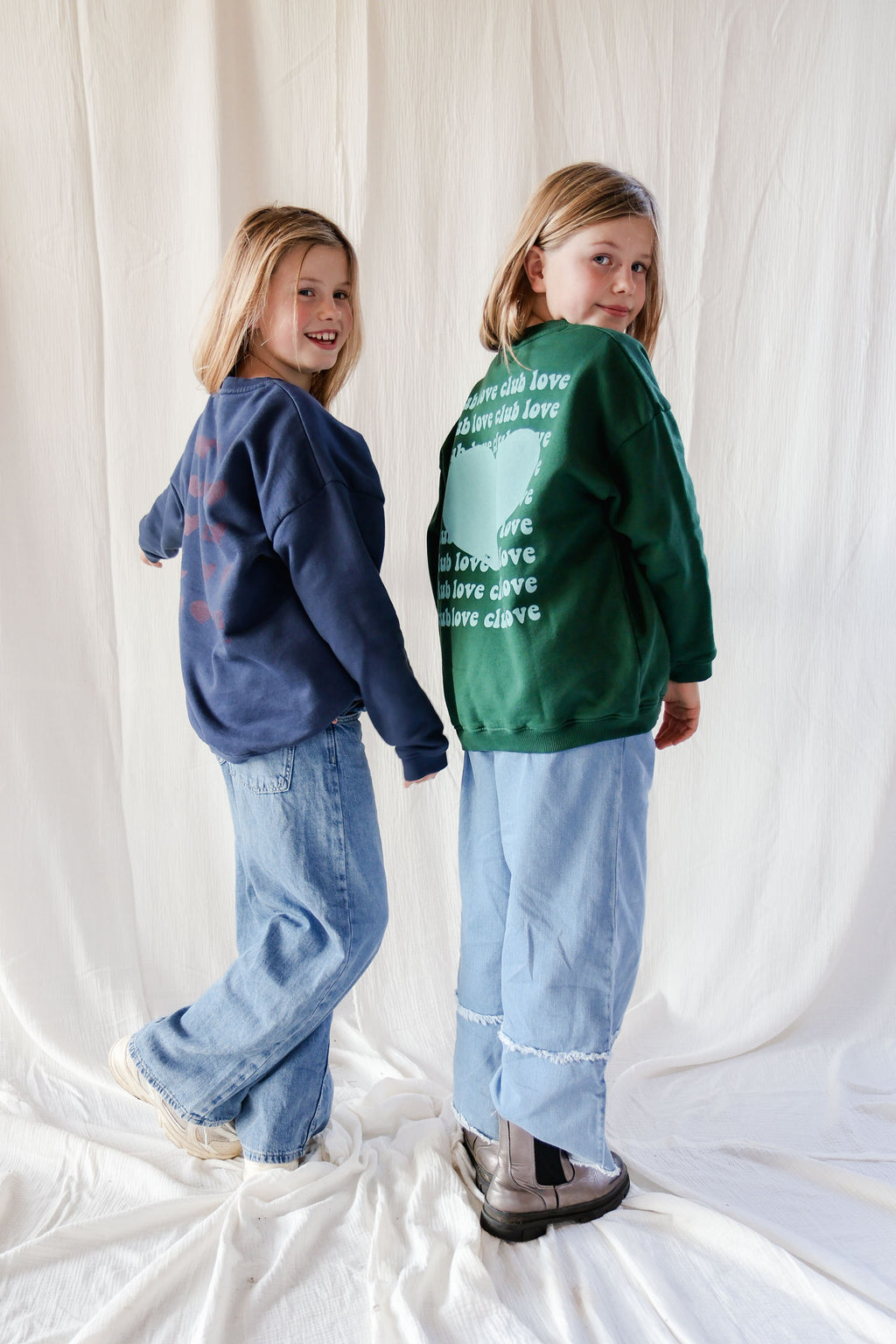 little ink blue TO THE MOON HEARTS loose fit sweatshirt