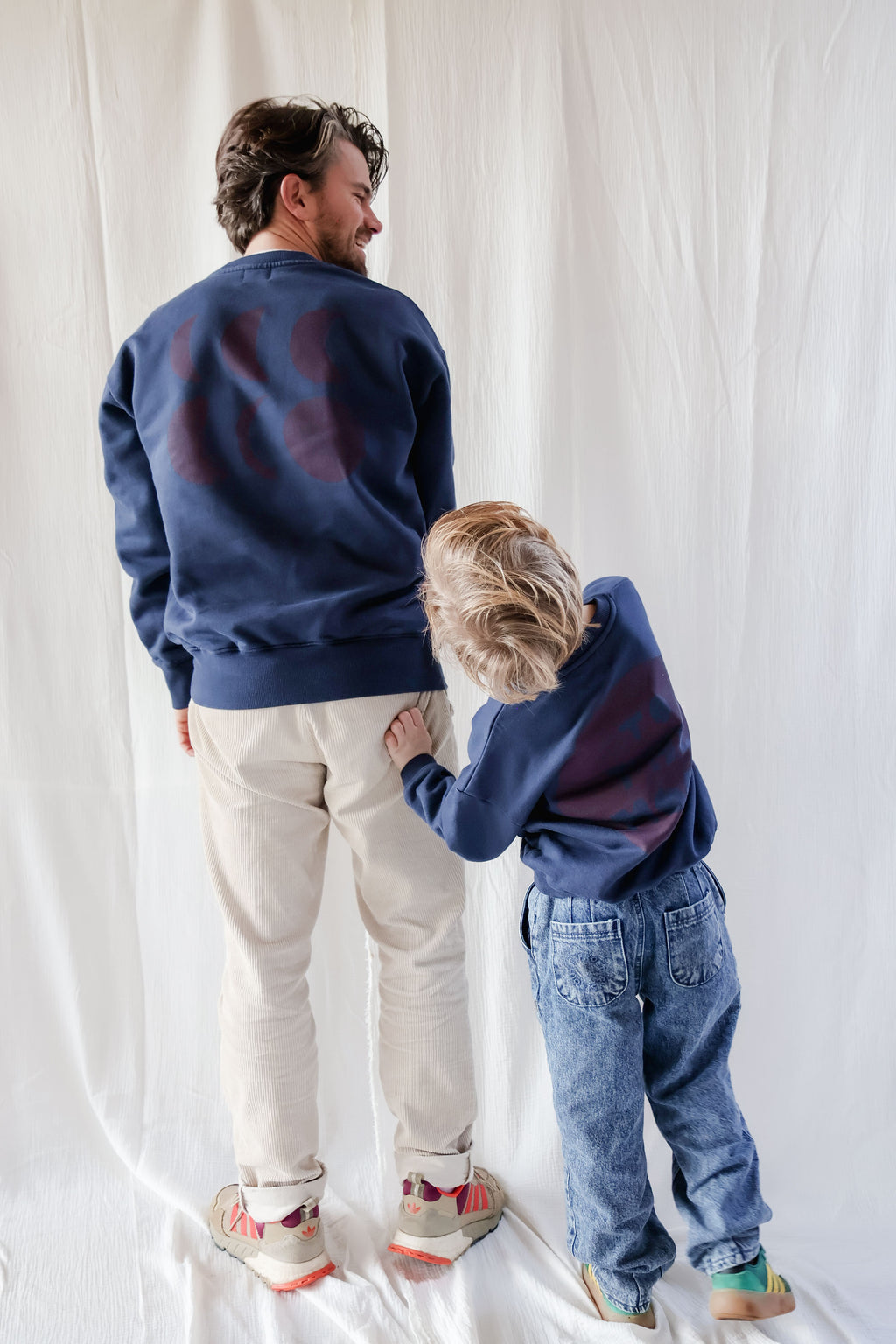 little ink blue TO THE MOON CIRCLE loose fit sweatshirt