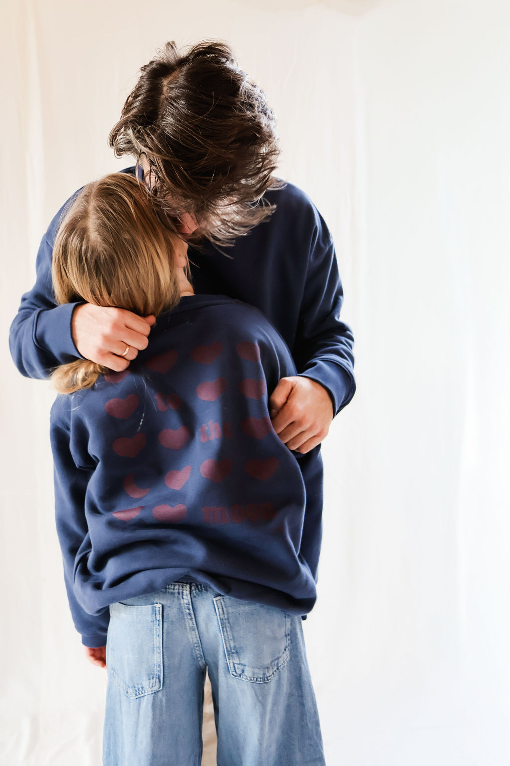 little ink blue TO THE MOON HEARTS loose fit sweatshirt