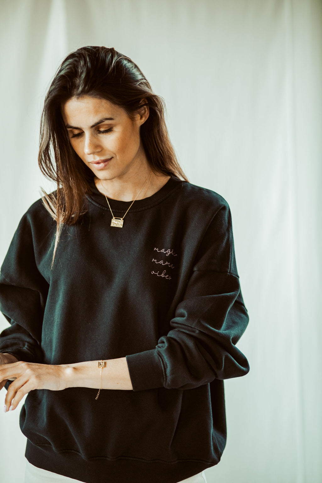 black MAMA loose fit