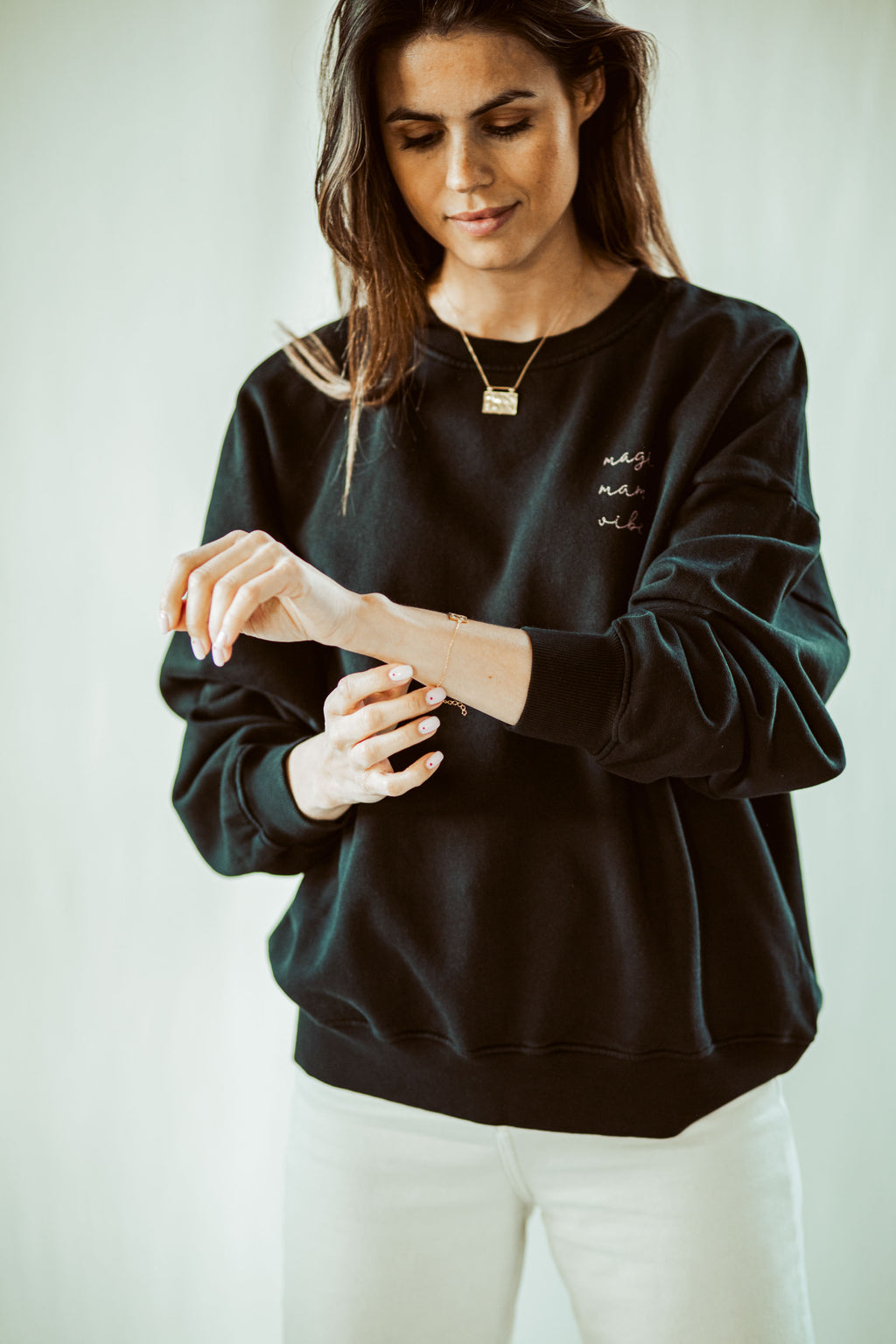 black MAMA loose fit