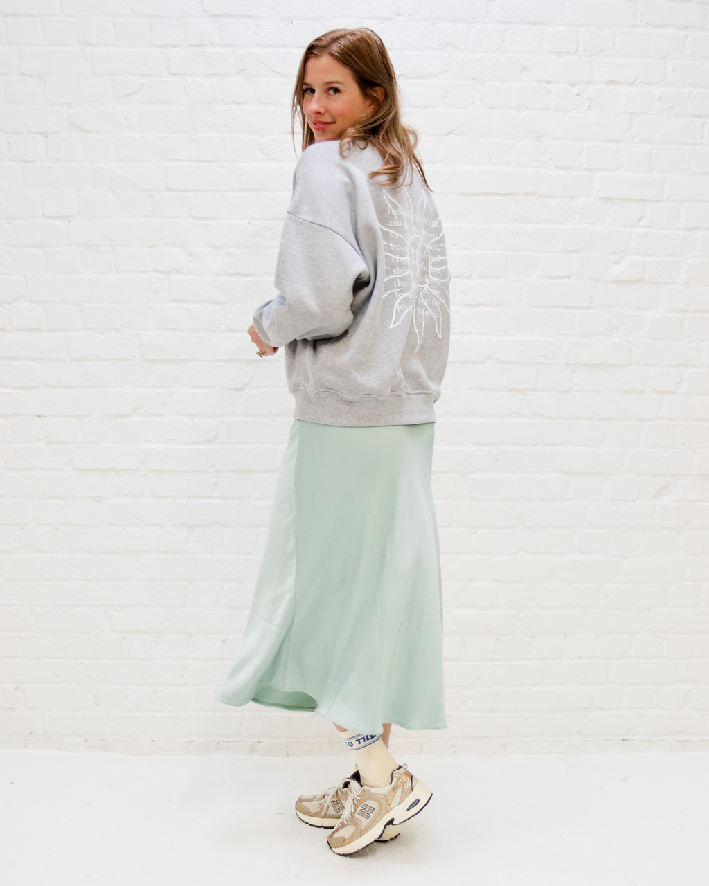 stone grey SUN x MOMENTS MAGAZINE loose fit