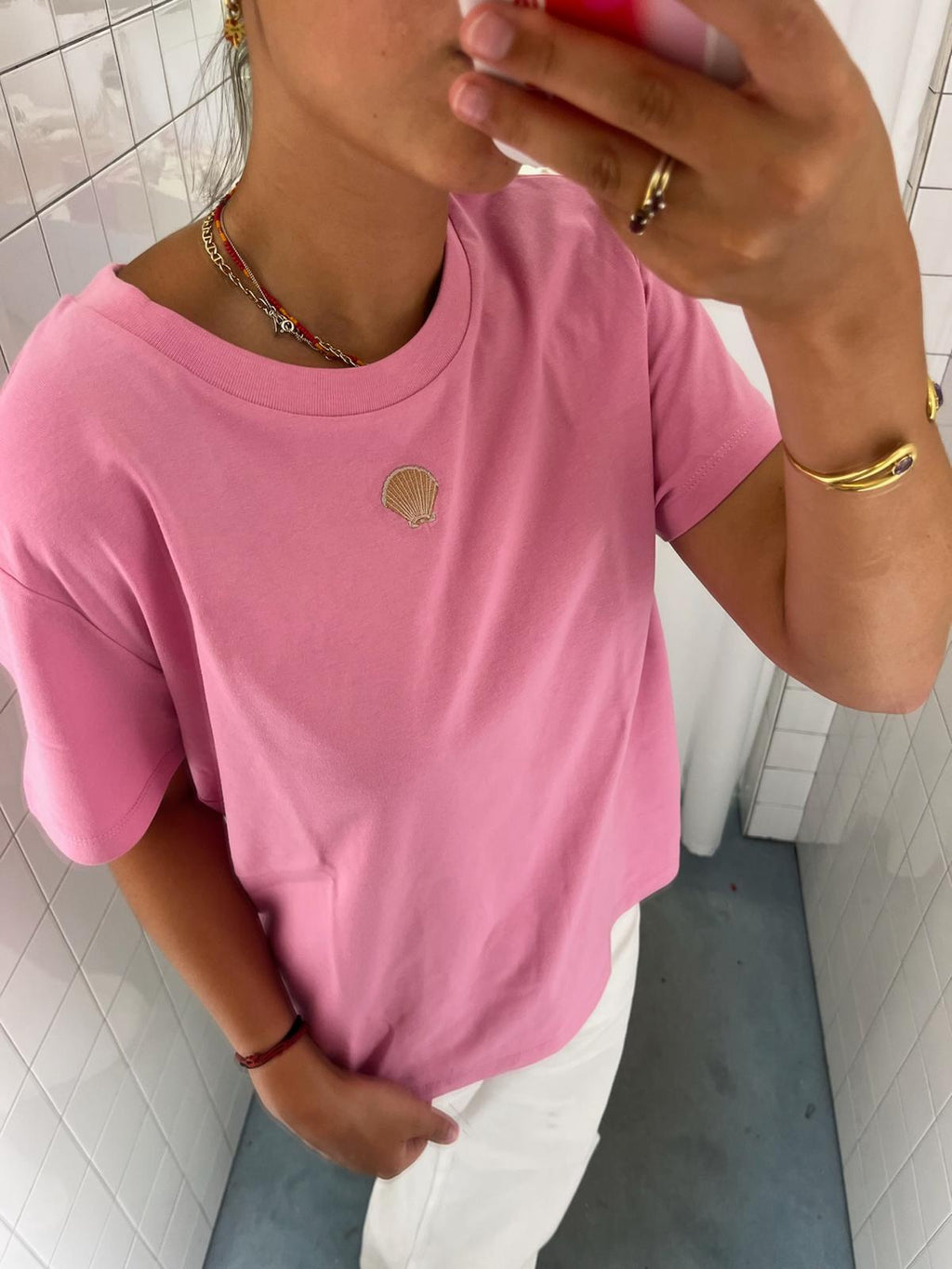 pink SEAHELL t-shirt classic fit