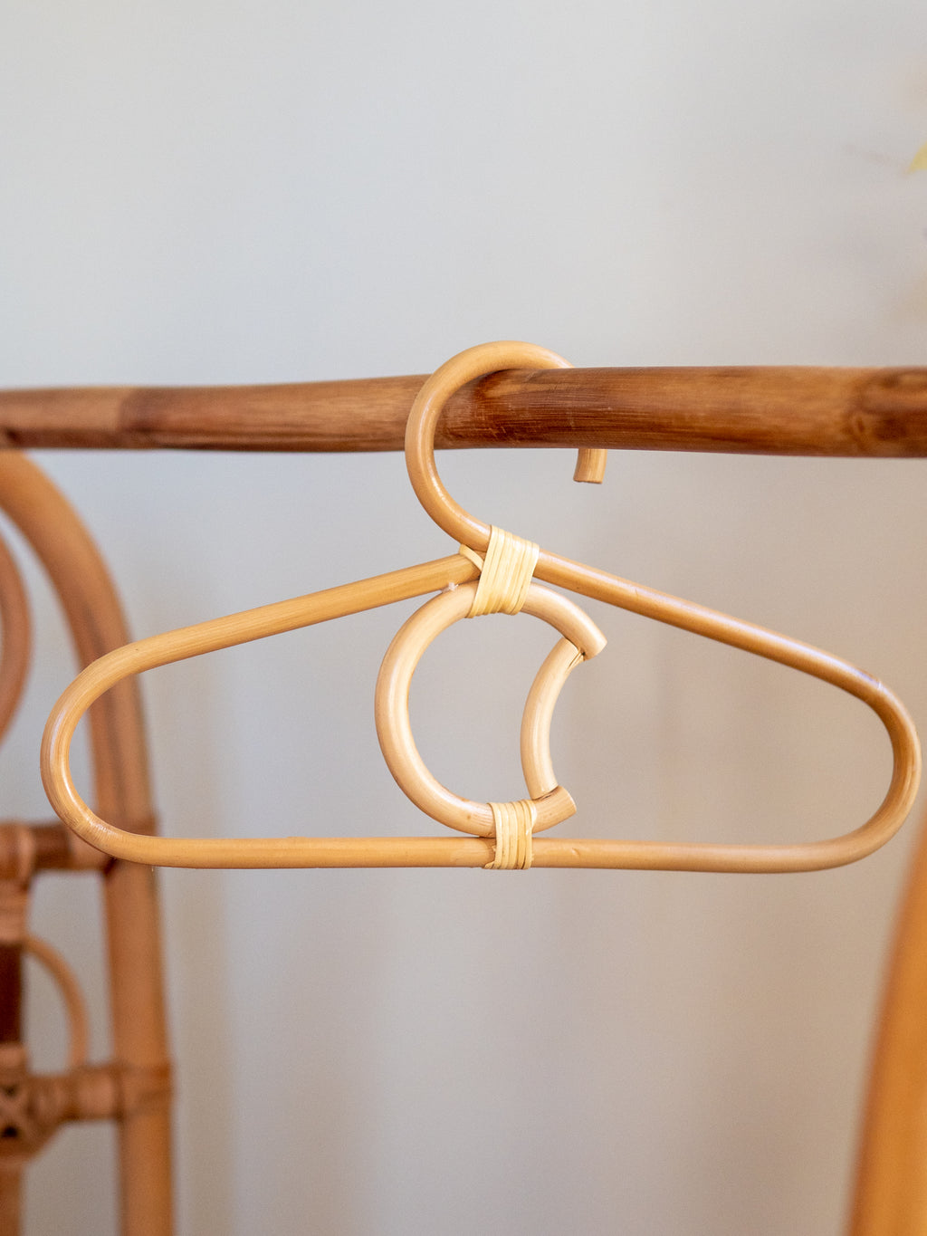 to the moon KIDS HANGERS (SET OF 3)