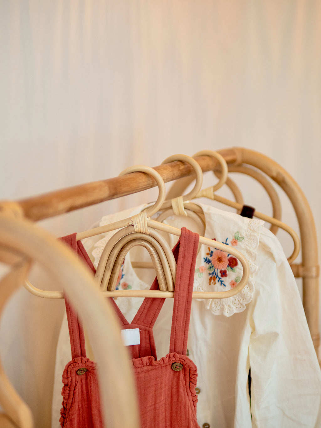 to the moon KIDS HANGERS (SET OF 3)