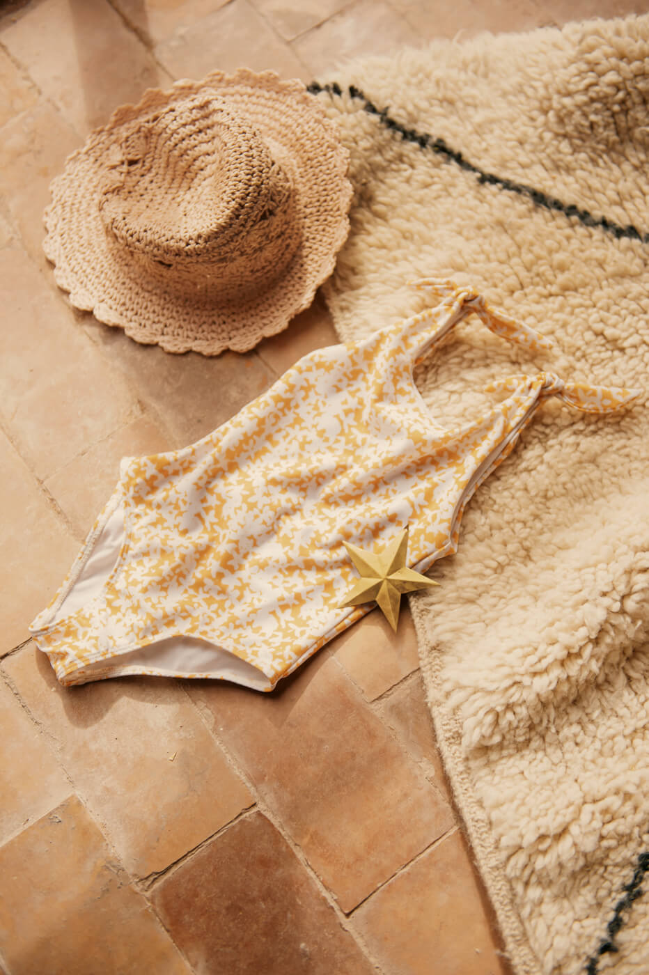 APPLE BLOSSOM girls bathing suit