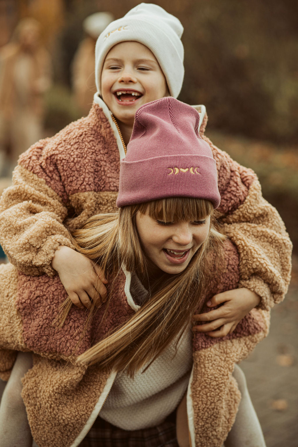 little teddy MOON JACKET cranberry