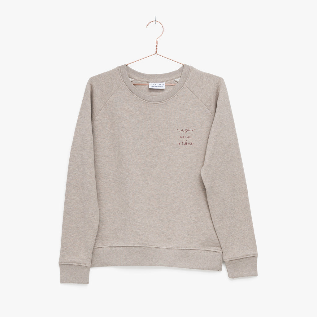 sweet taupe OMA